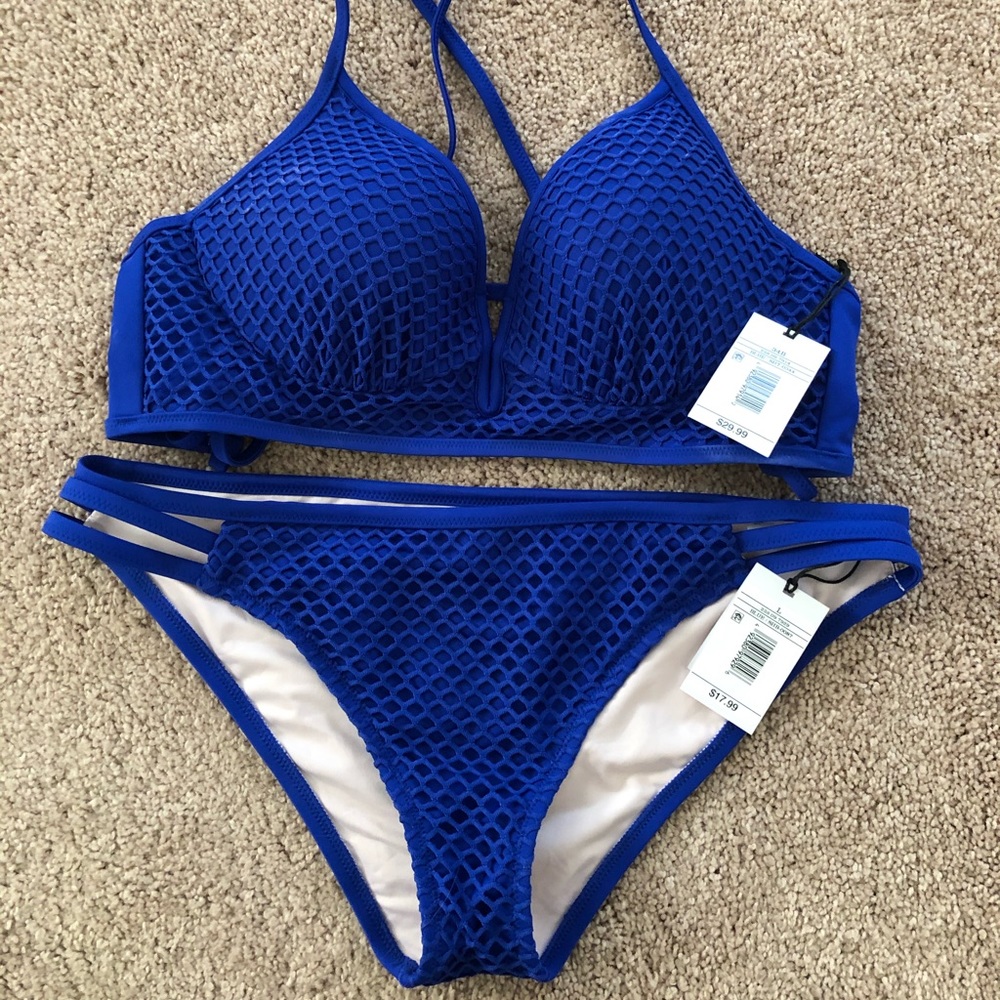 NEW swim suit (size L)